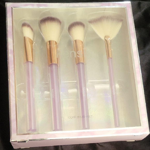 Kensie Lavender Makeup Brush Collection - Picture 1 of 2